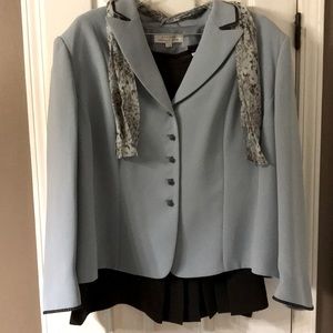 Tahari Levine blue jacket with a brown skirt. Size 24w.